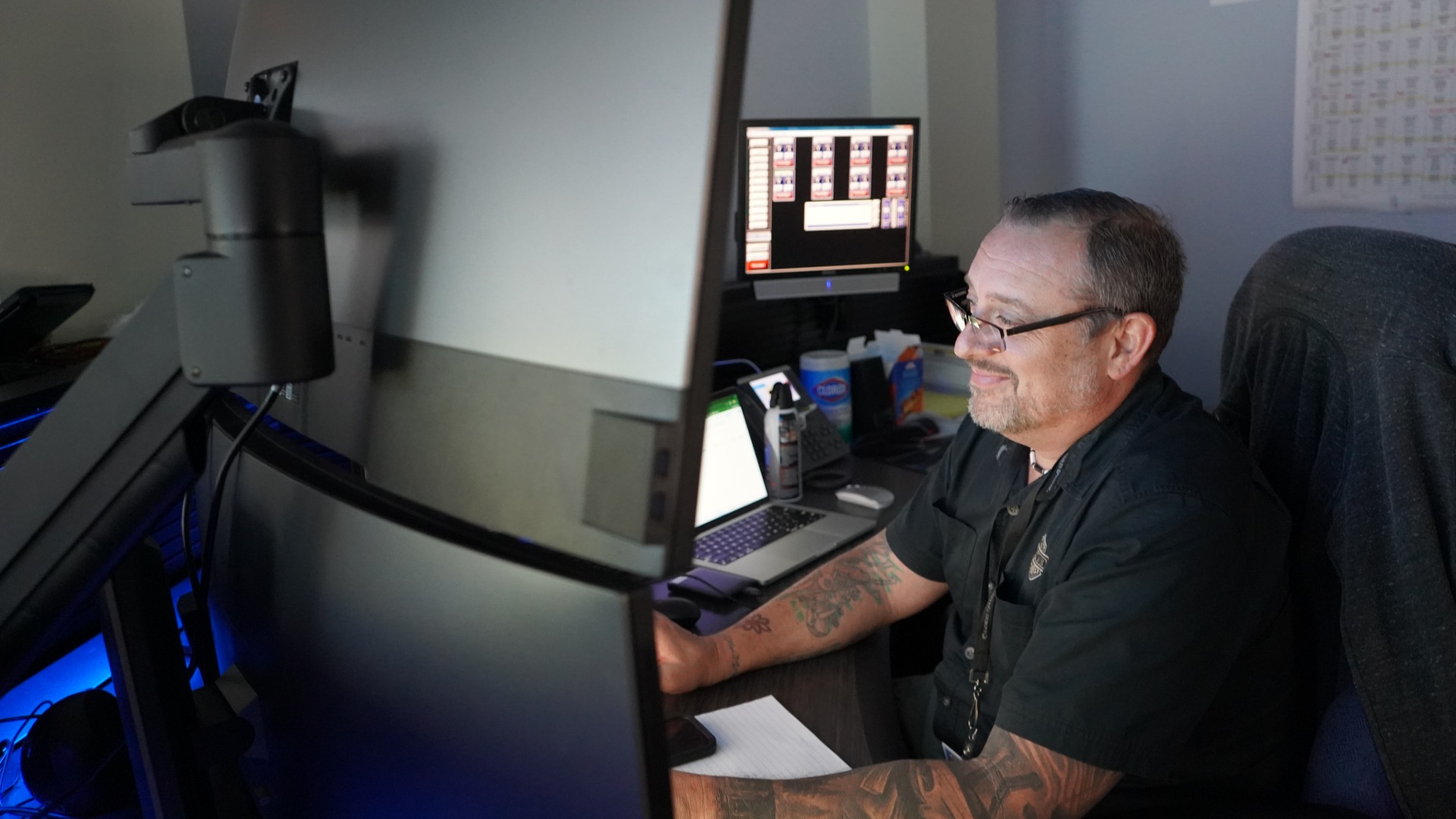 LCEC - LCEC System Operators aid in monitoring and operating the ...