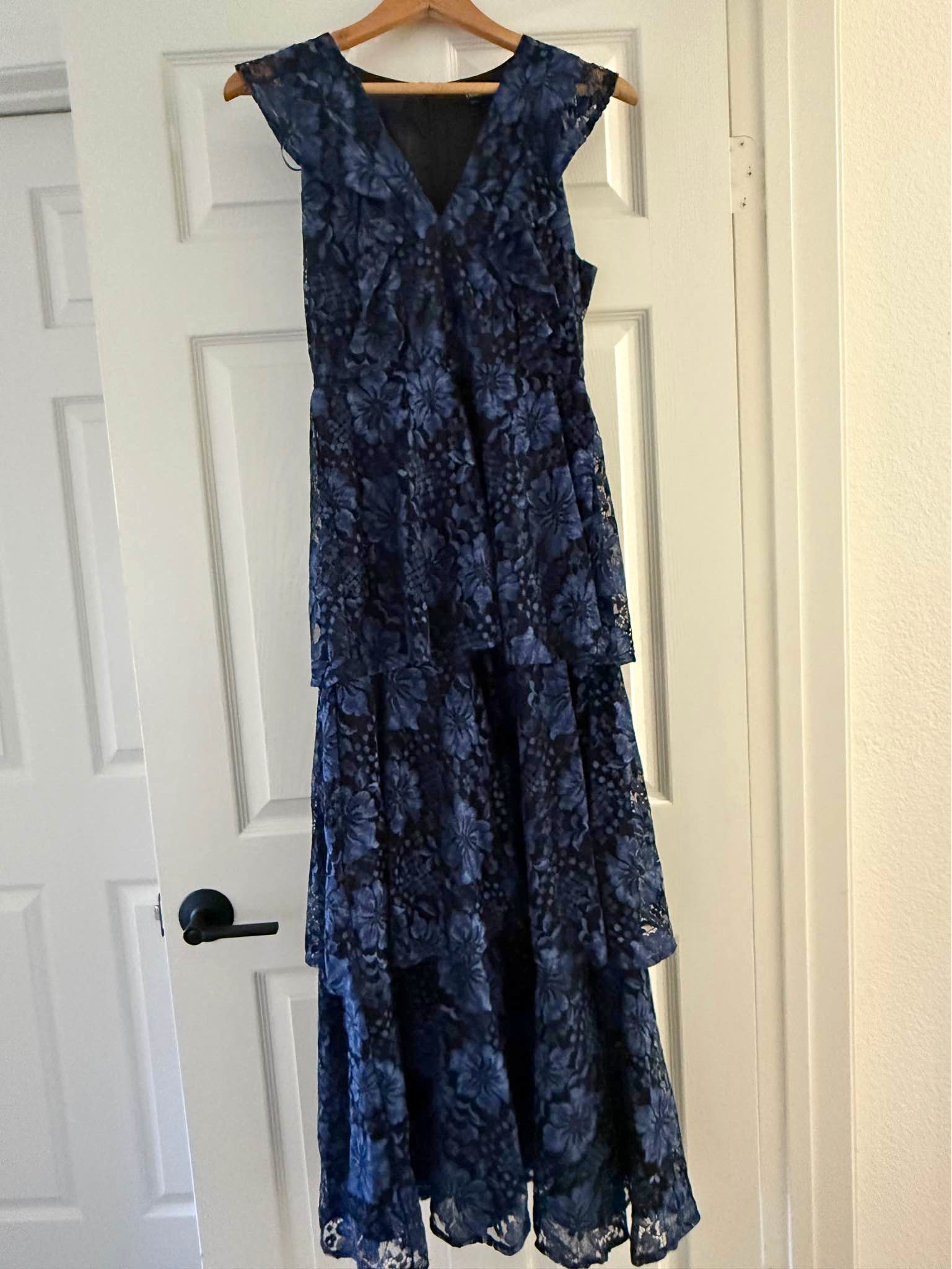 beach casual bridesmaid dresses Chiffon Knee Length Simple Daily Dress Dress taille:L shown in Coral. TIPPED POLO DRESS Gap blue white chevron