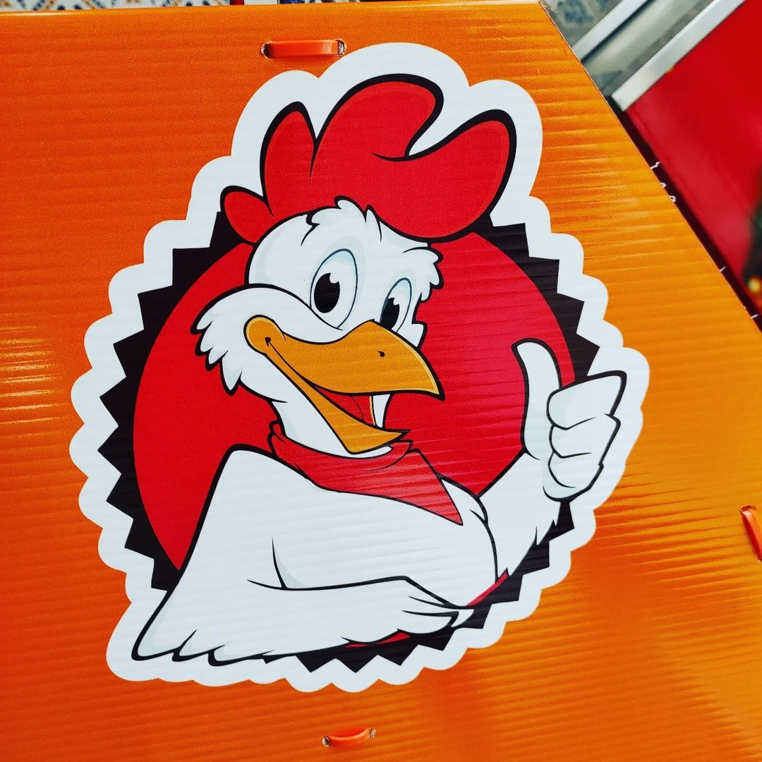 Que rico pollito ya casi listo a salir ,que tengan un precioso día ...