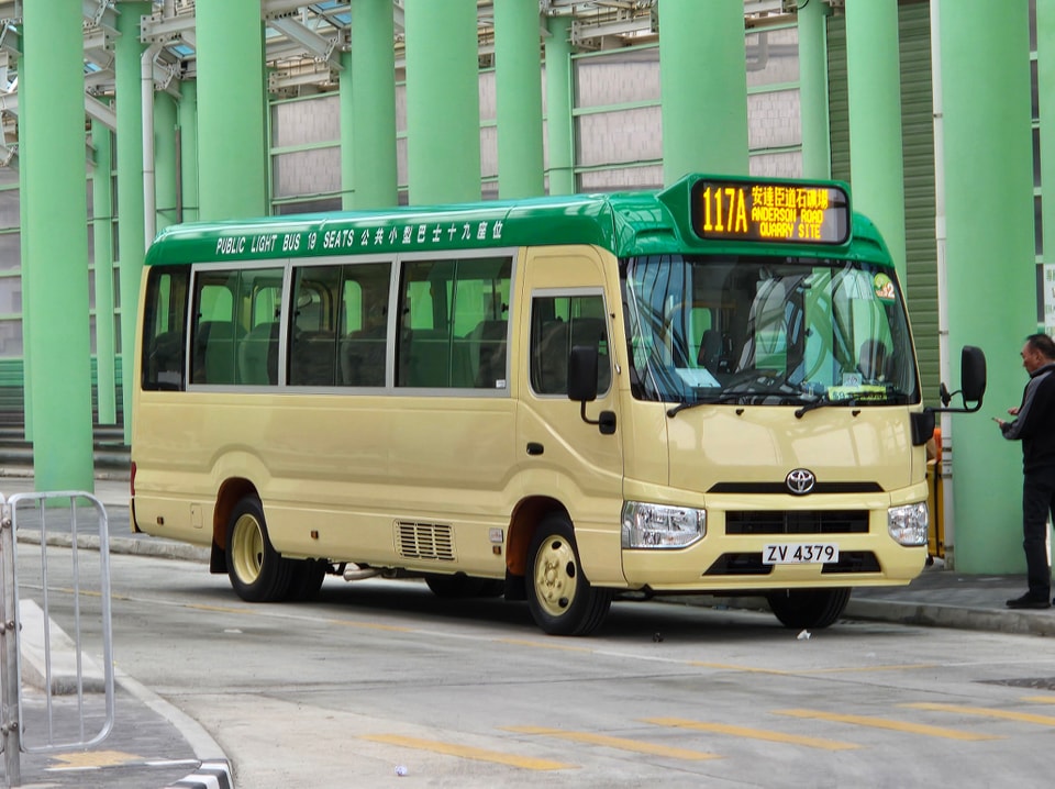 ZV4379 @ GMB NT 117A #新界#專線小巴#117A #17650C #首航班次#尚德