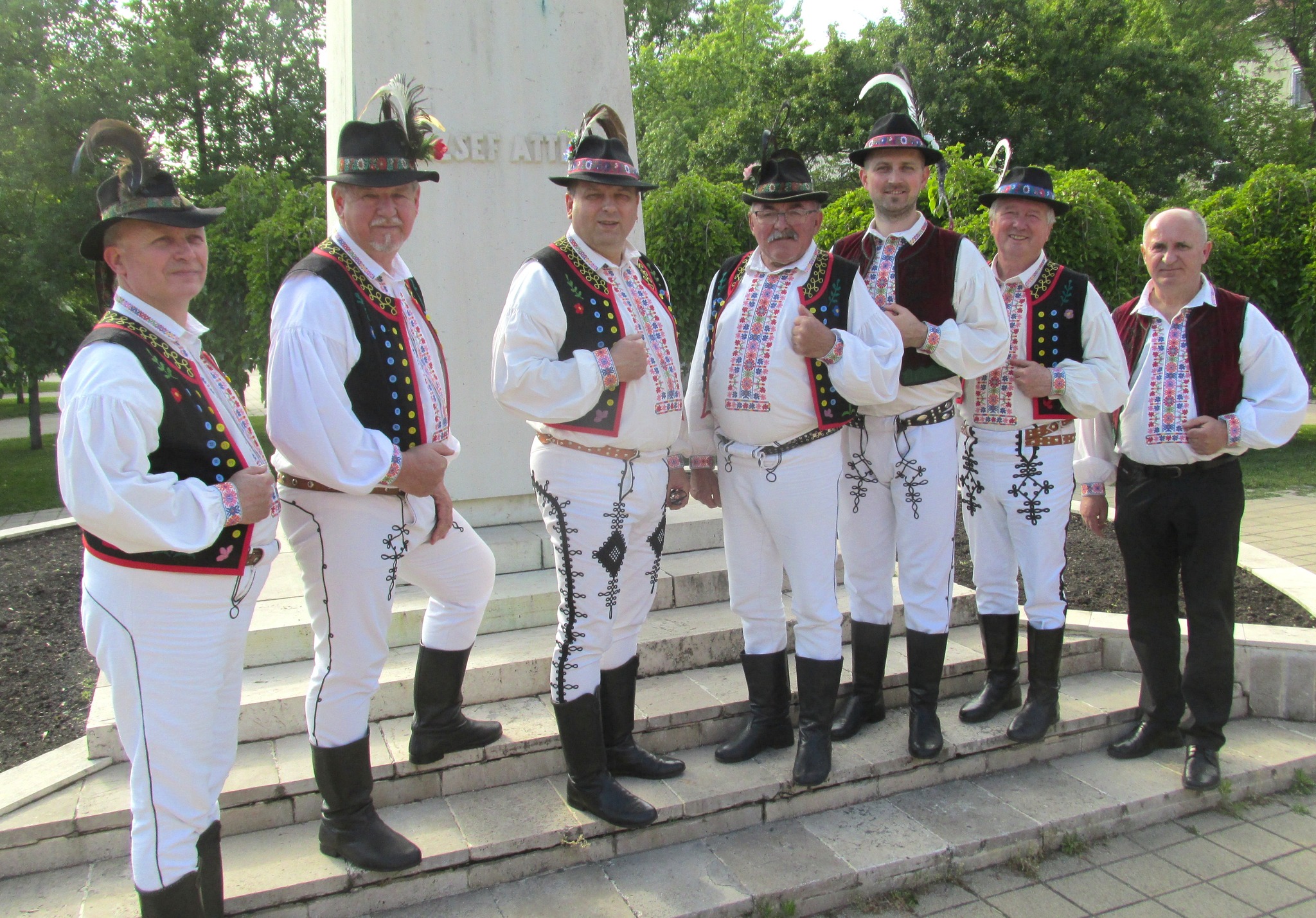 Folklórny súbor Chemlon... - Folklórny súbor Chemlon Humenné