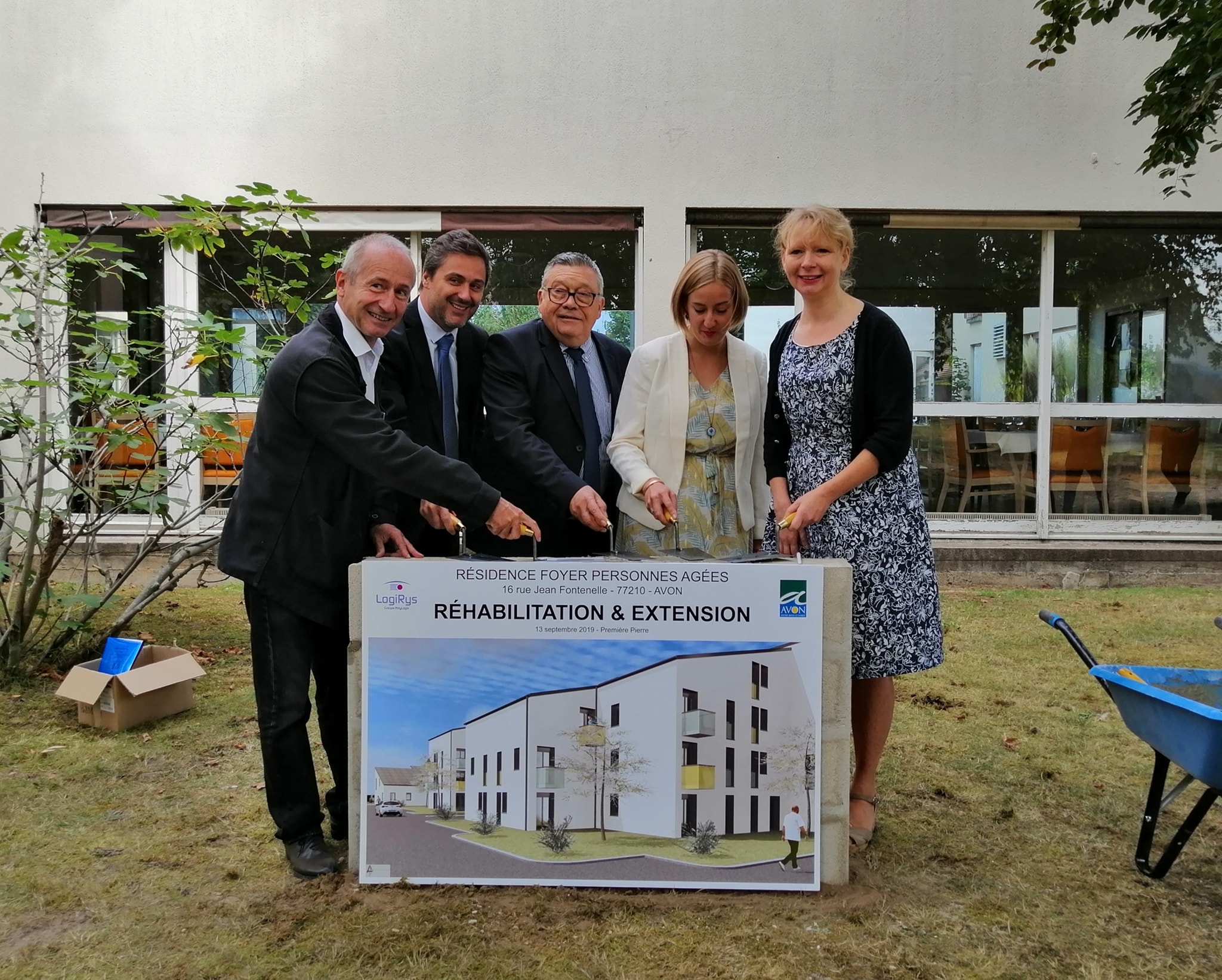 Présentation du projet et pose de la... - Ville d'Avon - 77 | Facebook