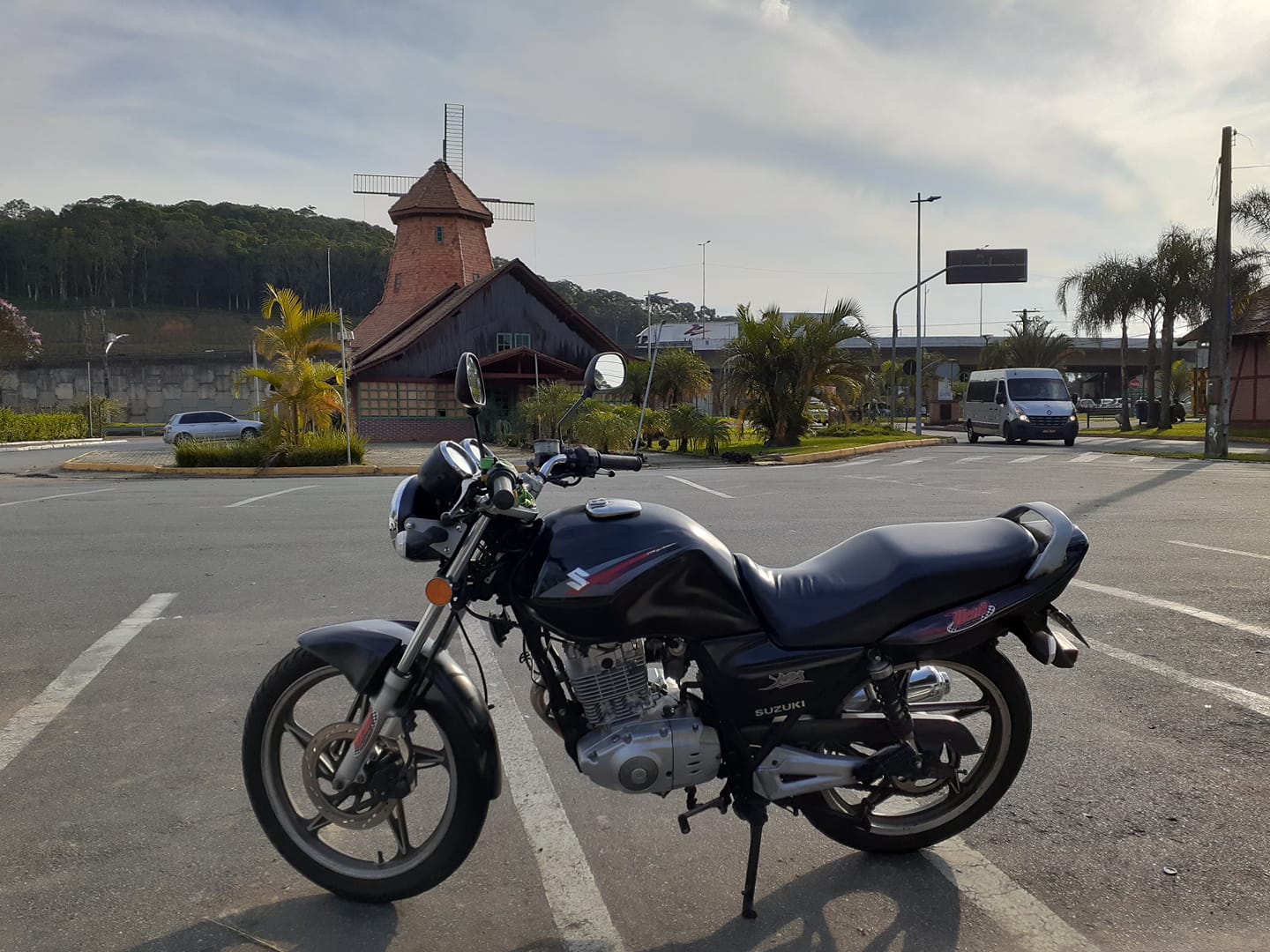 Suzuki Yes - SC