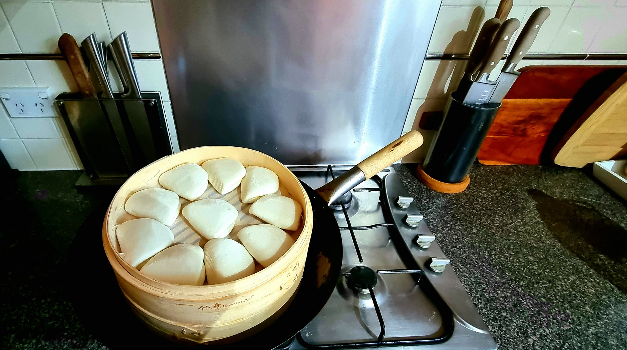 How Bao Dat?