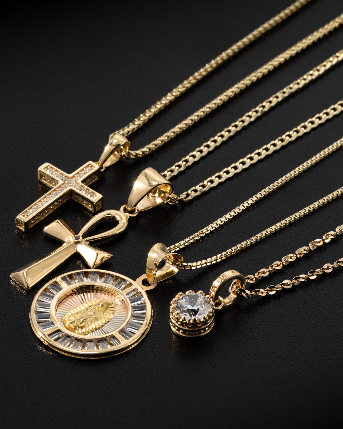 イエローゴールド マリアデザイン ペンダント #avalanche_pendant 高い