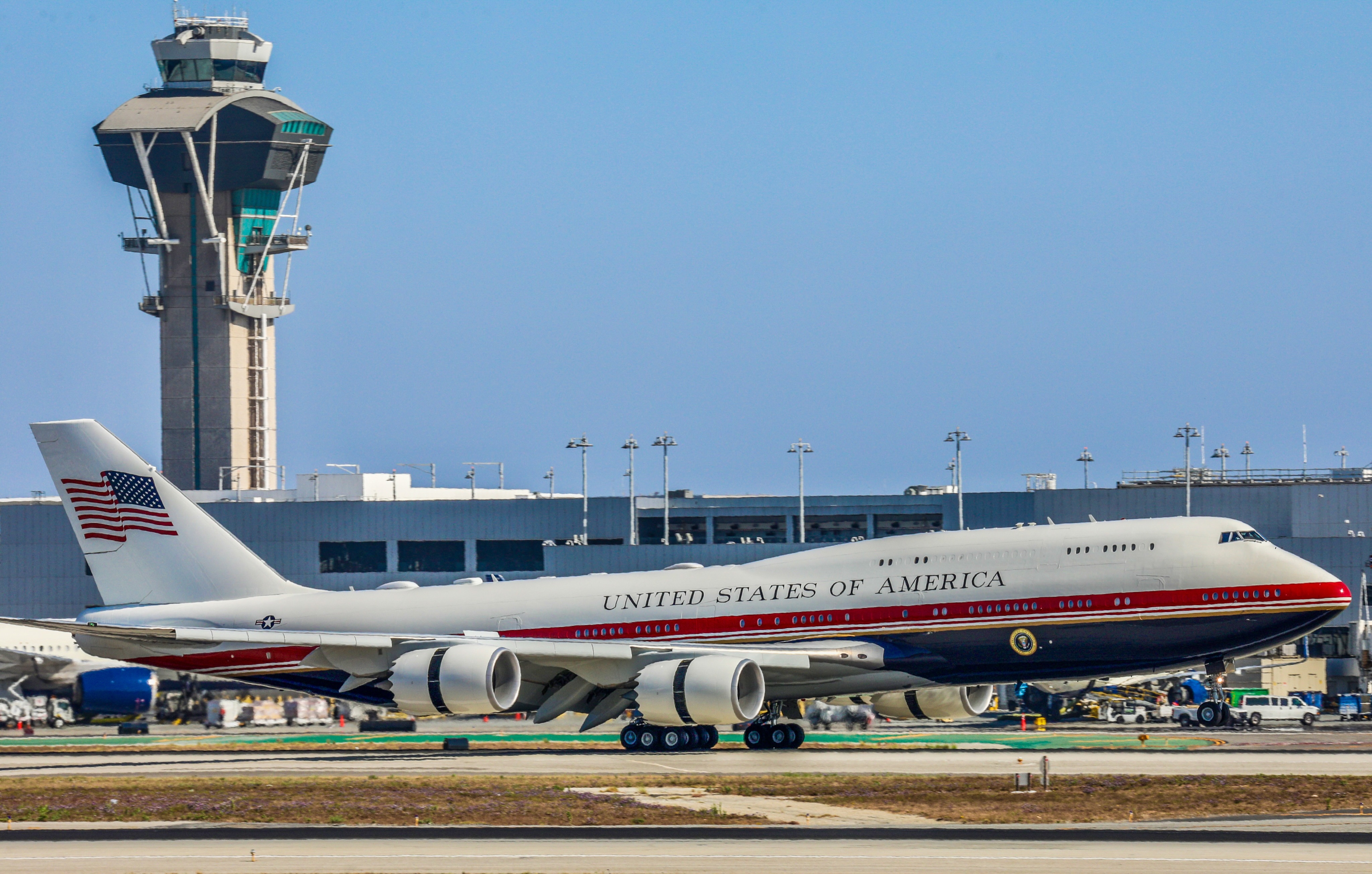 speedbirdhd - Welcome to Los Angeles USAF Boeing 747-8 VC-25B The