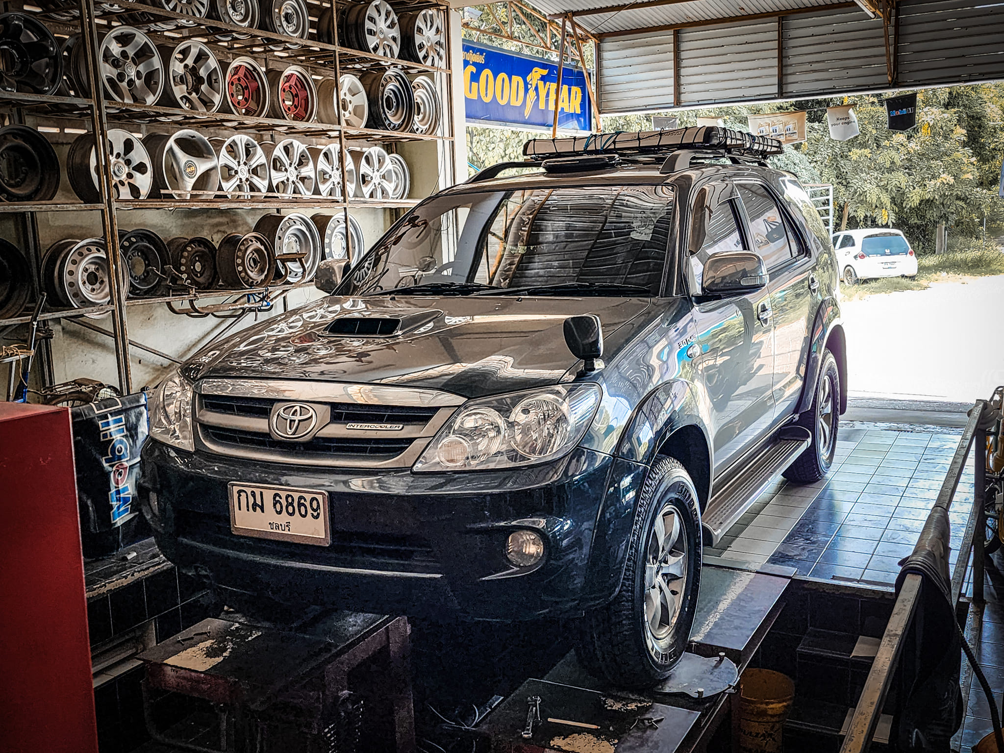 🔺 Toyota Fortuner ️🔻 × 265/70R16... - ตี๋การยาง -บางแสน- | Facebook