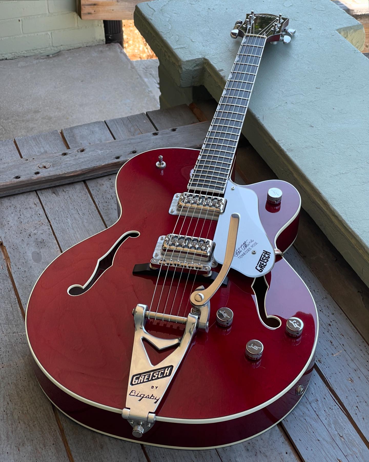 2008 Gretsch G6119 Chet Atkins Tennessee Rose Based on the Chet