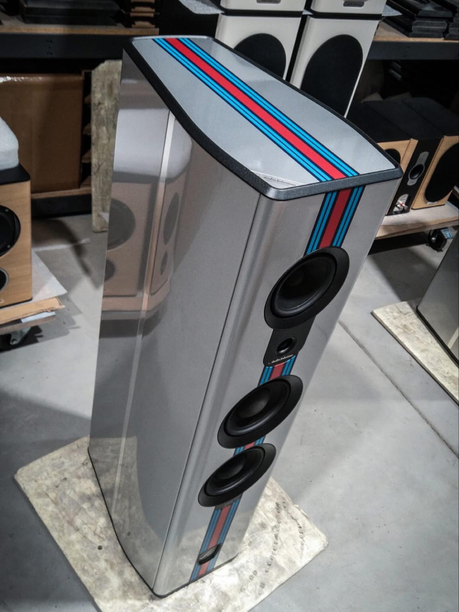 Amici - AudioSolutions - Classic colour - GT Silver and Martini Racing ...