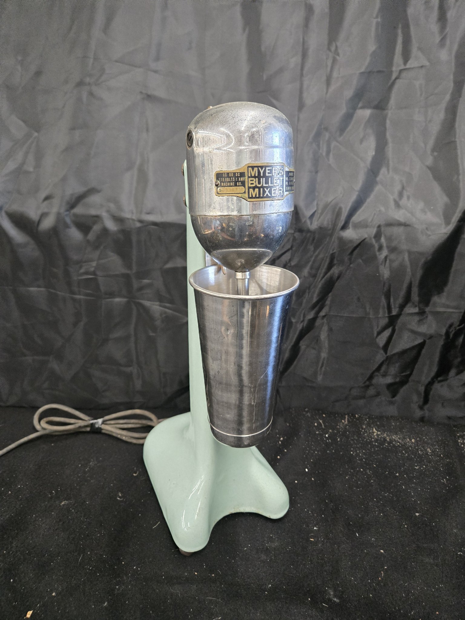 Buzzards - This is a vintage 1940s Myers Bullet Mixer. It probably  display picture 1