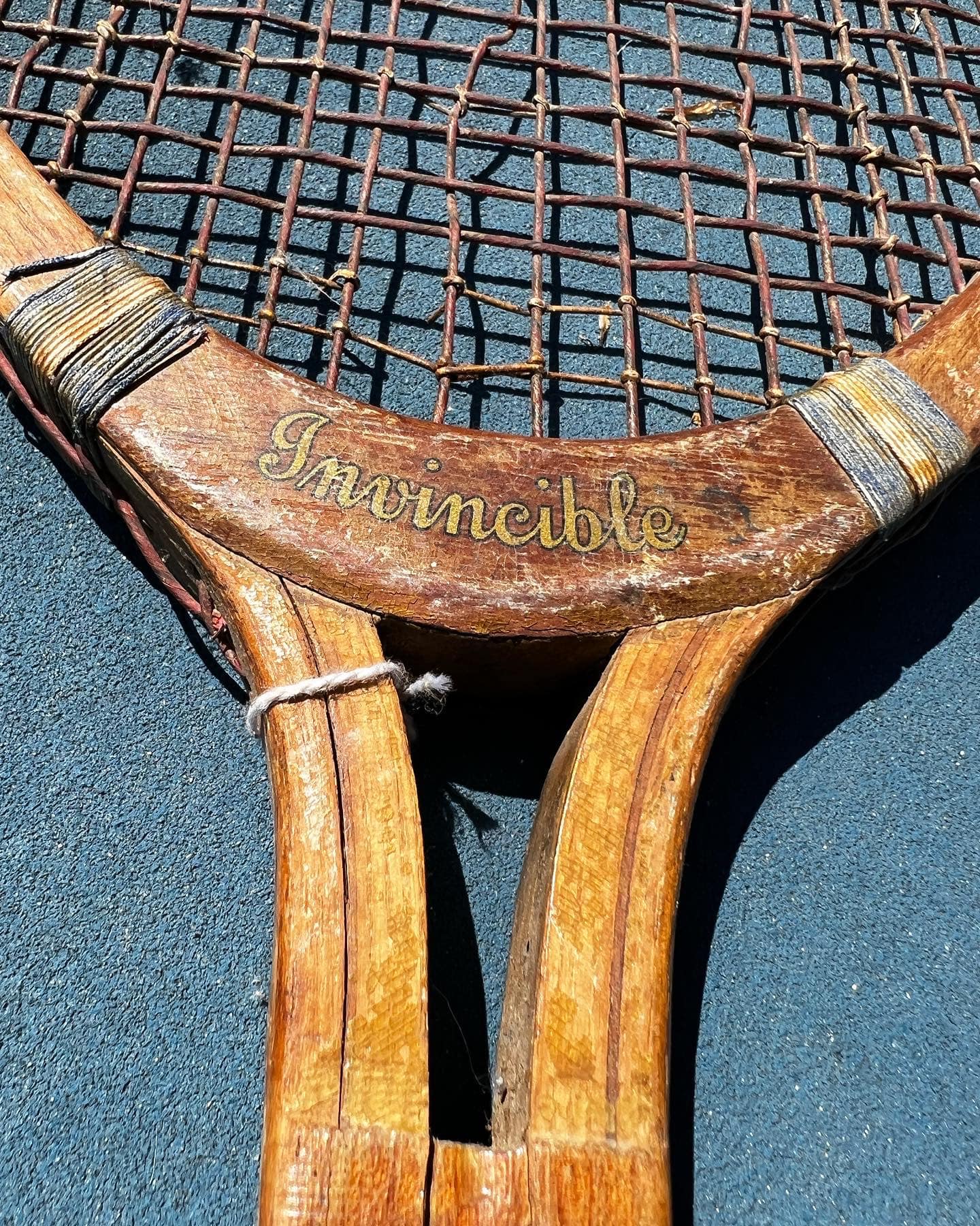 old_tennis_racquets