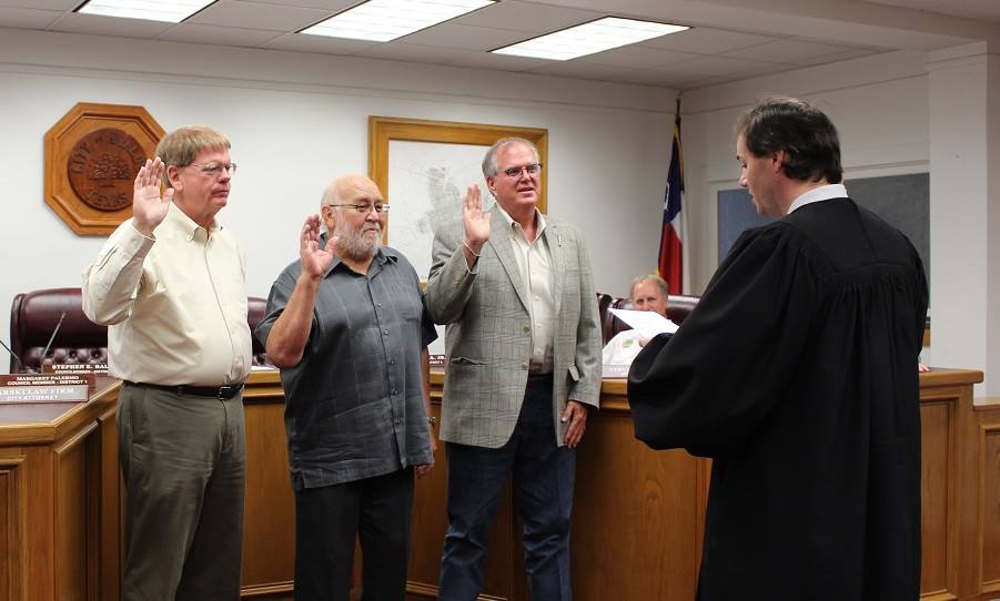 City - Municipal Court Judge Andrew Hagen administered the Oath of ...