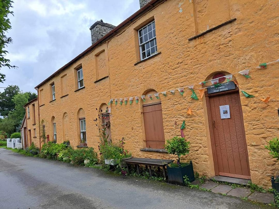 Cwmdu Inn, Shop and Post Office | Llandeilo