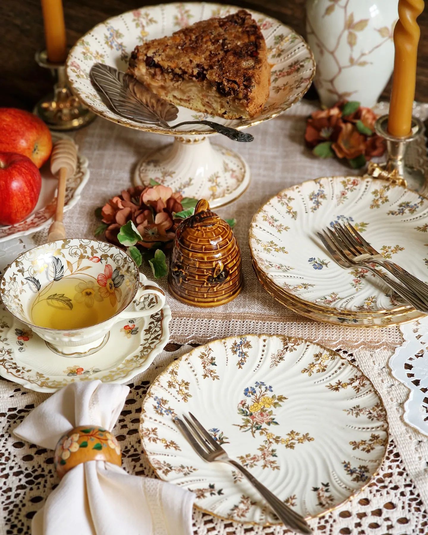Louis XV tableware collection from Sarreguemines factory