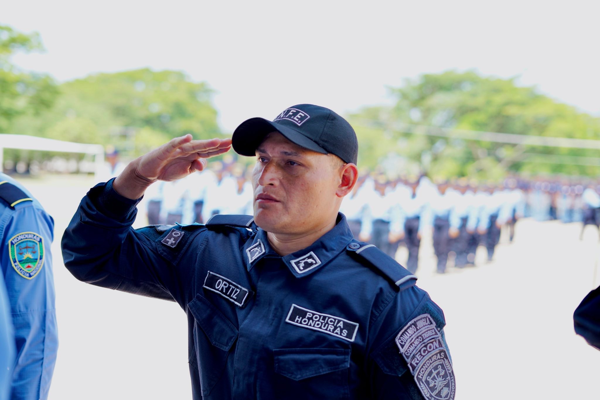 Policía Nacional de... - Policía Nacional de Honduras