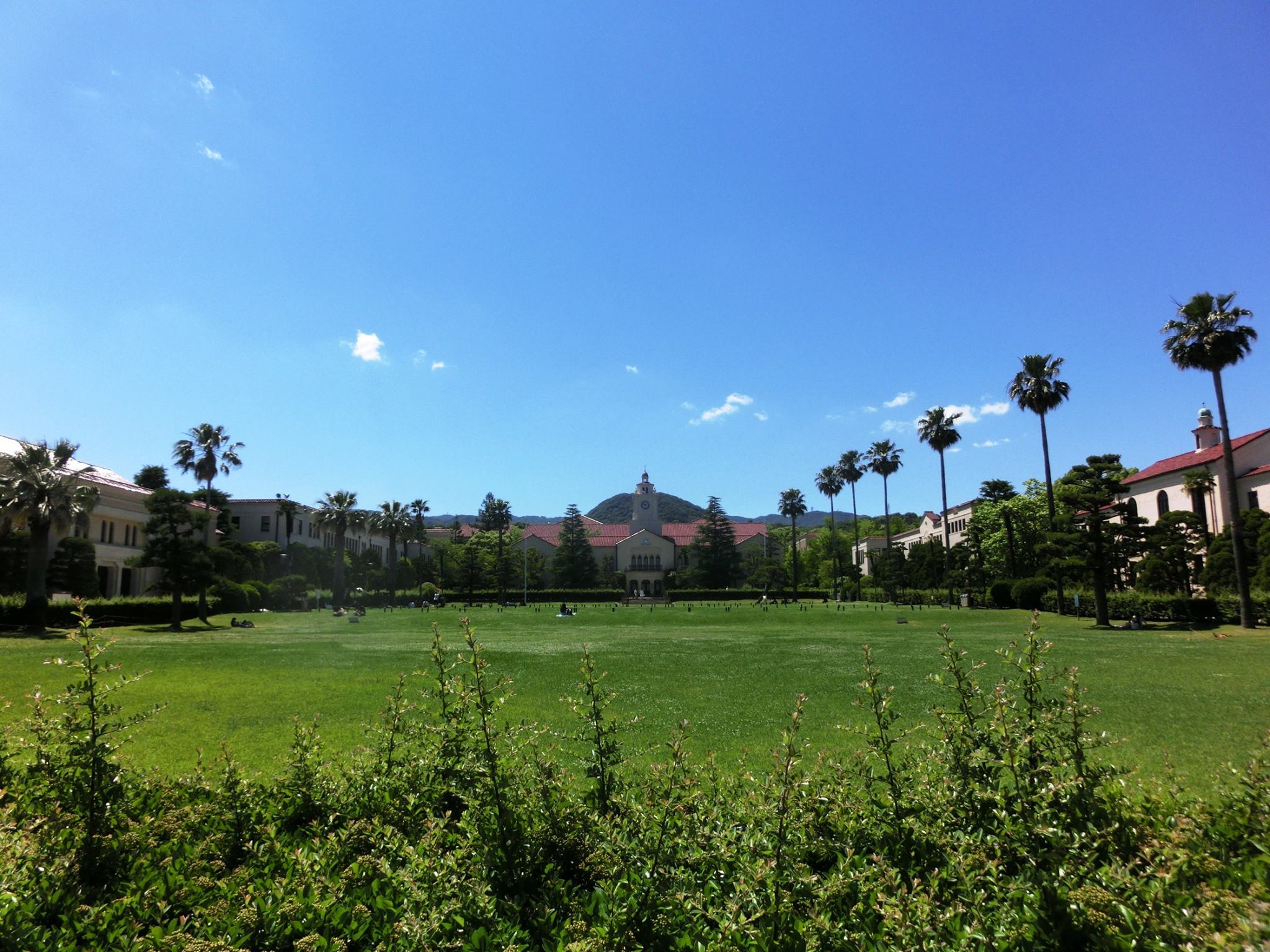 【キャンパス風景】青空広がるキャンパス... - 関西学院大学 / Kwansei Gakuin University