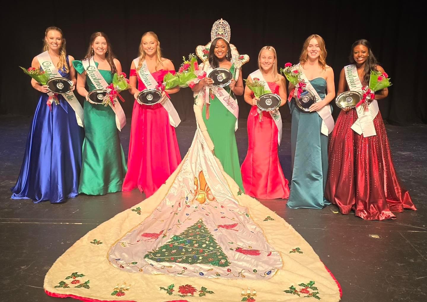 miss merry christmas dresses Natchitoches crowns 2024 and Christmas Belles mrs claus outfit