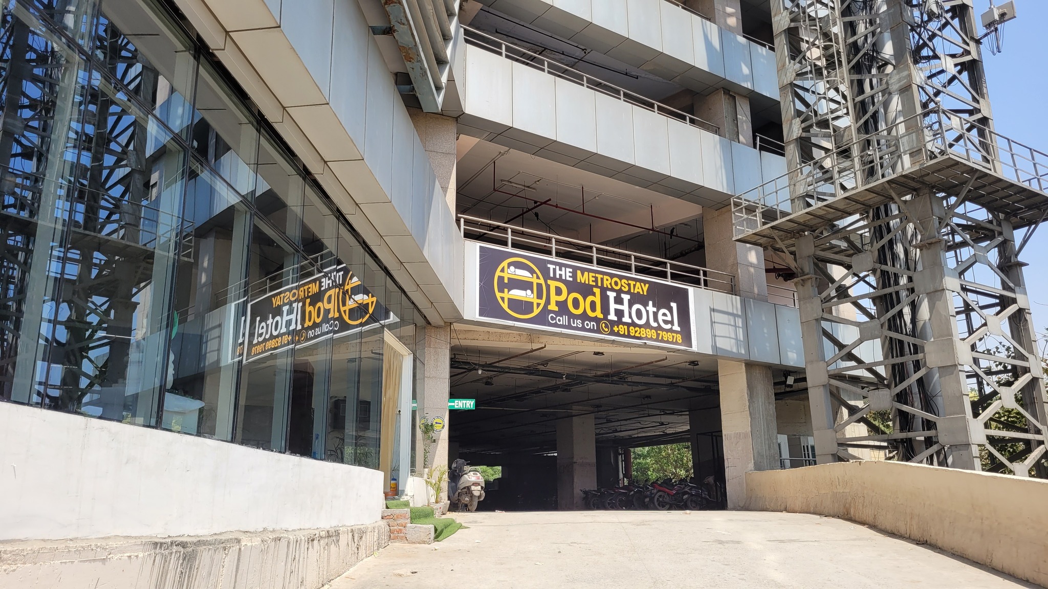 Wow Club India - 🚇 Delhi Metro’s New Pod Hotel: Rest & Recharge at New ...
