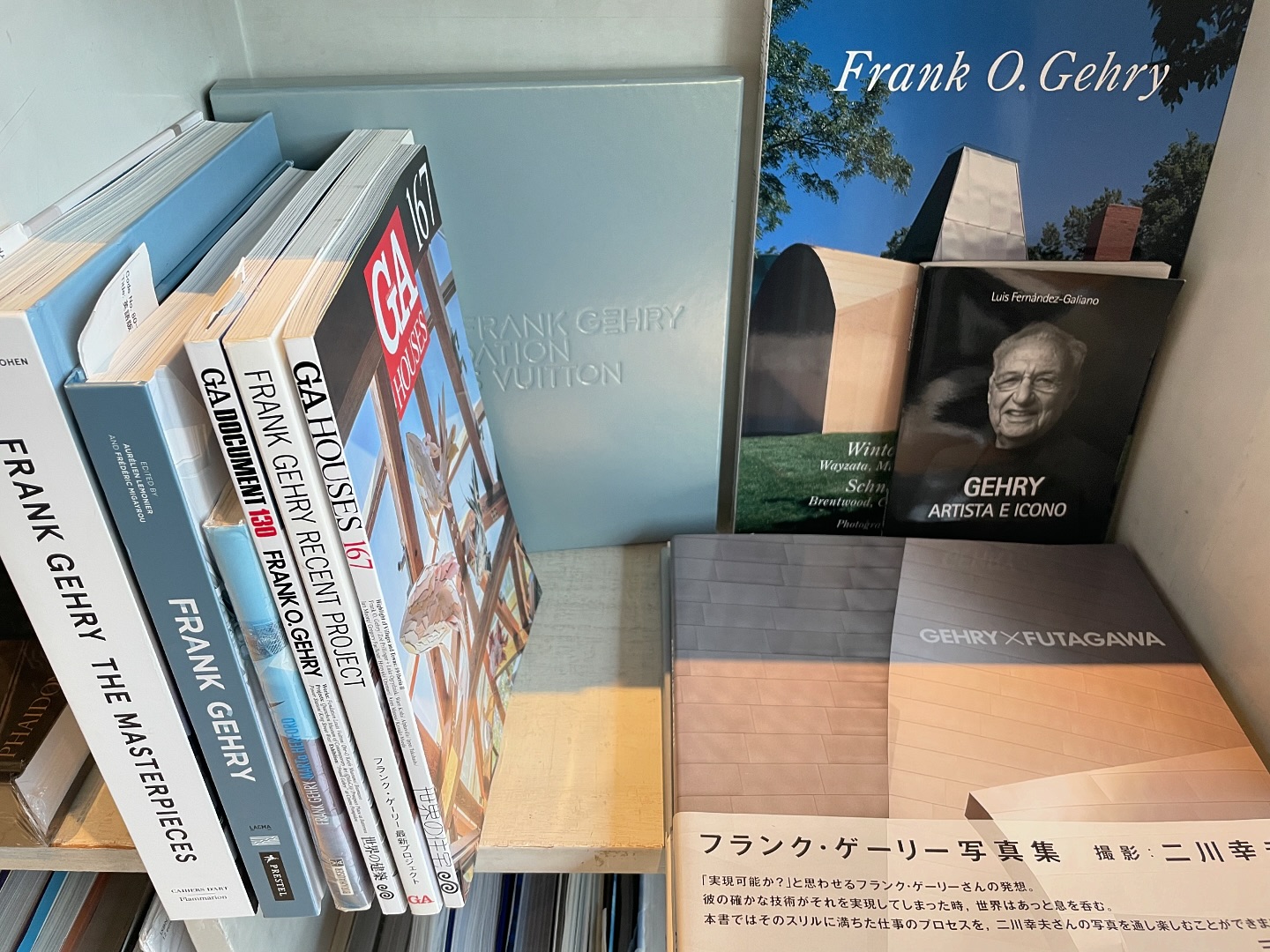 in stock】 フランク・O・ゲーリー（Frank O. Gehry） 各種揃ってい 
