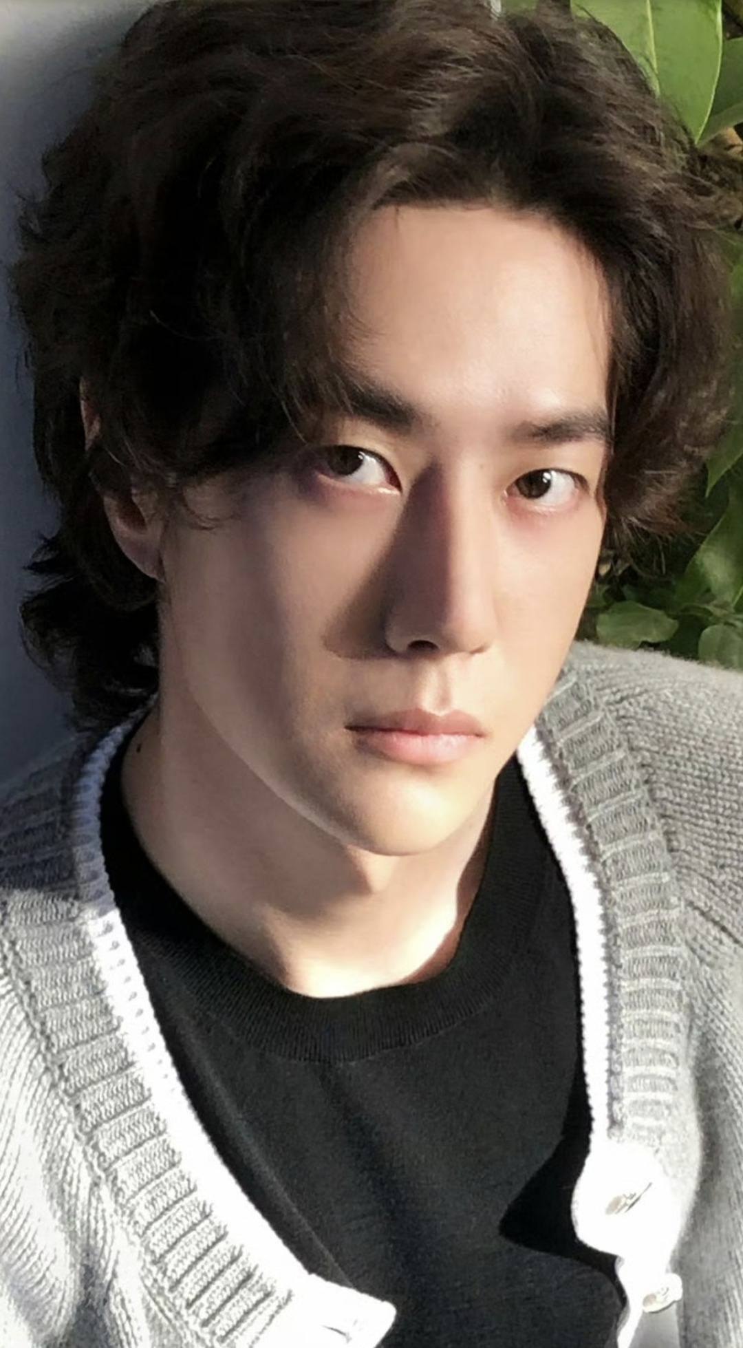 𝐔𝐍𝐈𝐐-王一博- 𝐔𝐍𝐈𝐐-王一博added a new photo.