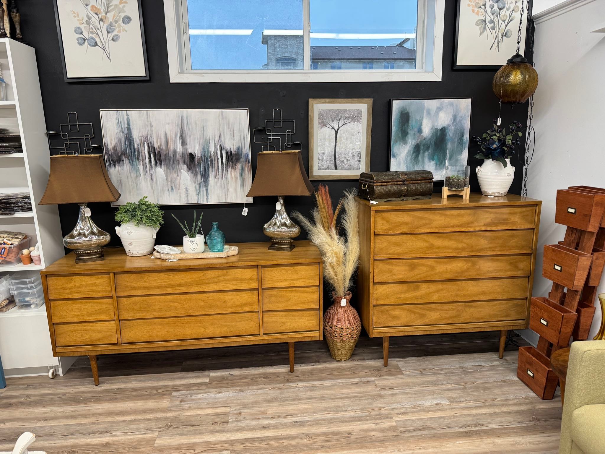 dixie mid century modern dresser Lowboy Mid-Century Modern 9-Drawer Walnut Dresser