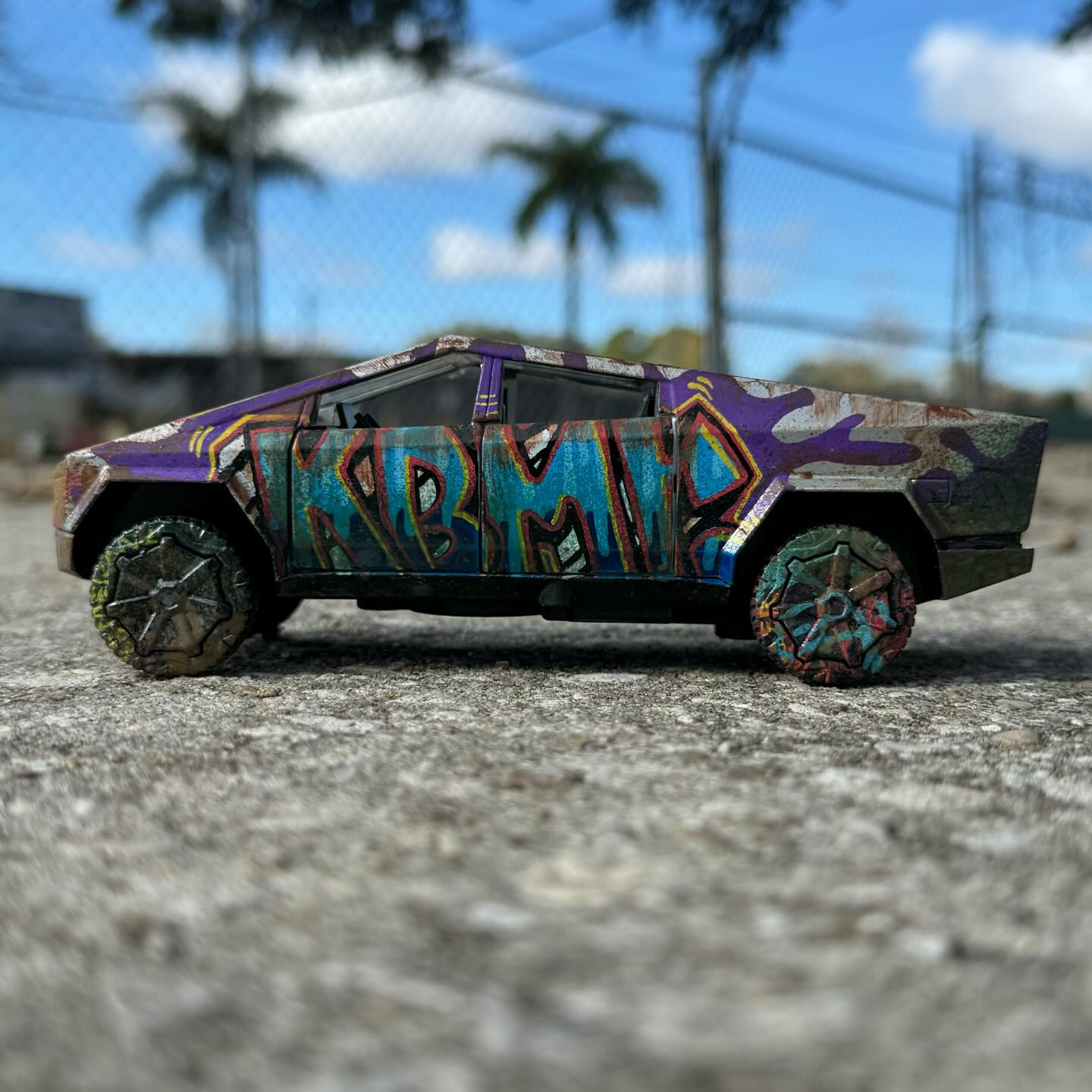 Graffiti Tesla Model Cyber Truck