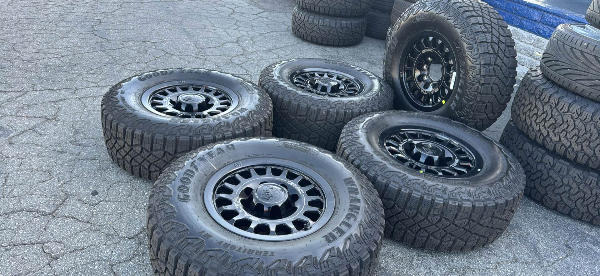 WHEELS OEM 18”GMC SALTA STOCK (5) GMC DENALI GMC SIERRA 8x180 - Car ...