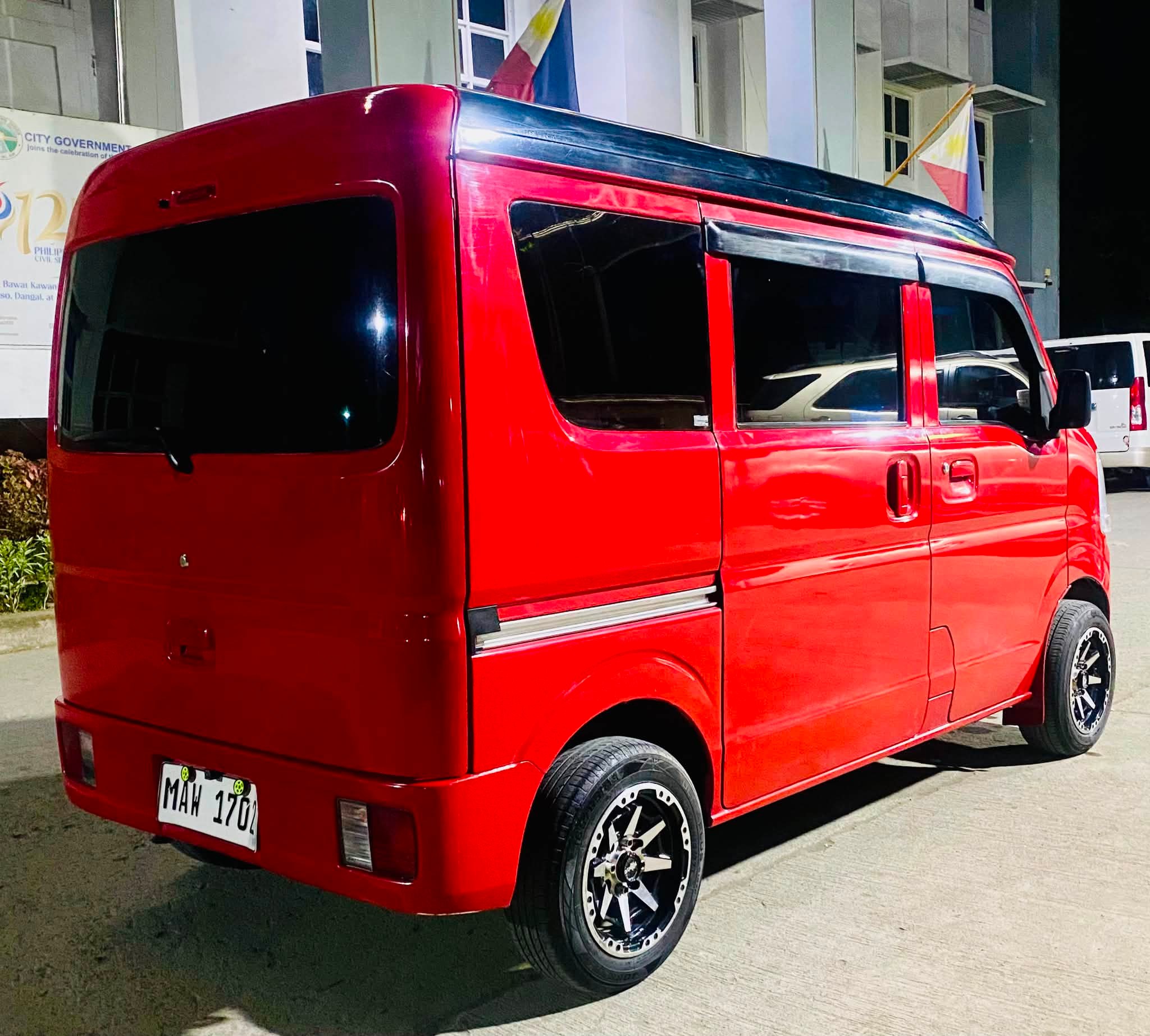 Rush sale: DA17 MINIVAN TRIPTONIC🚐🚐 Manual/matic/✓ 2023 MODEL