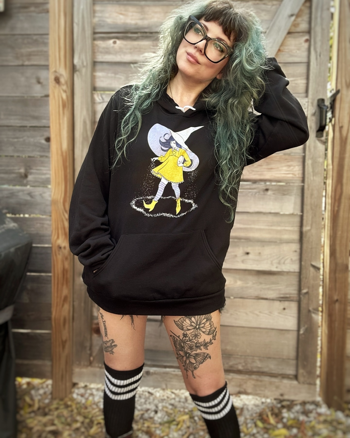 Catch me in the Skull Headdress Pullover Hooded Sweatshirt Abbey 