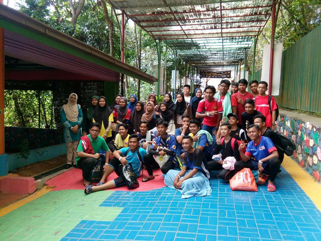 Bukit Gambang Water Park Terima Kasih Smk Seri Semantan Jumpa Lagi Ye Smkserisemantan Staycoolgetwet Facebook