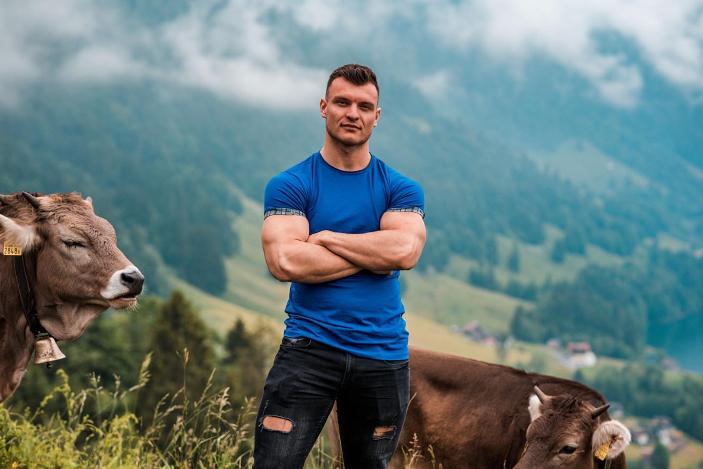 Valentin Pfister - ich: he machemer es gruppeföteli wo alli drüü cool ...
