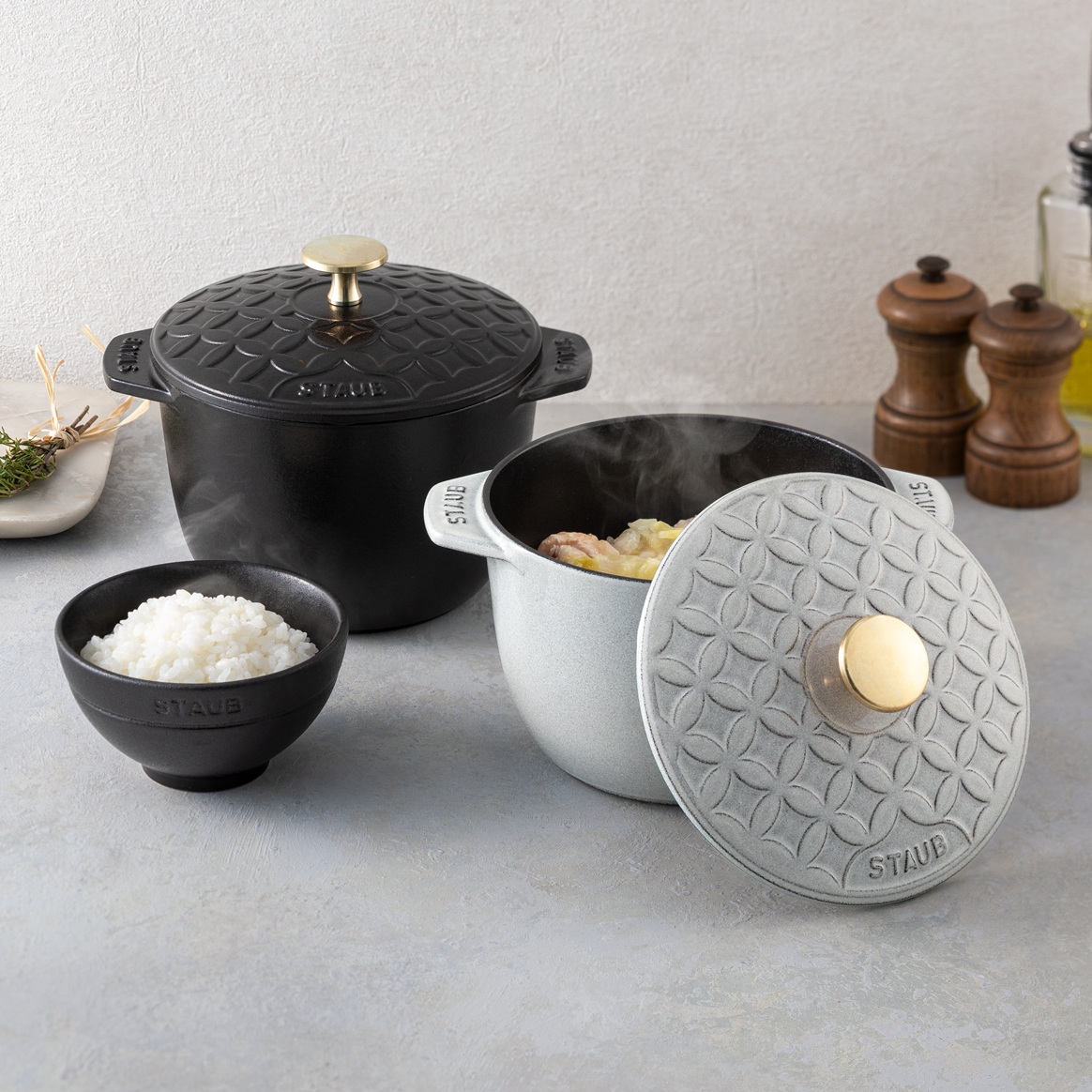 限定ノブ STAUB サックスブルー 22cm 40周年記念セット
