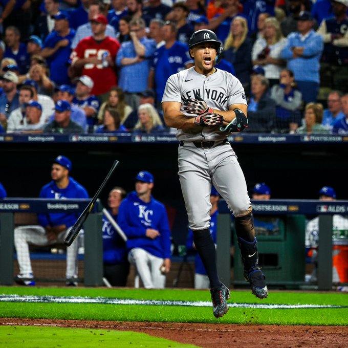 Game 3 G. #RepBX - New York Yankees | Facebook
