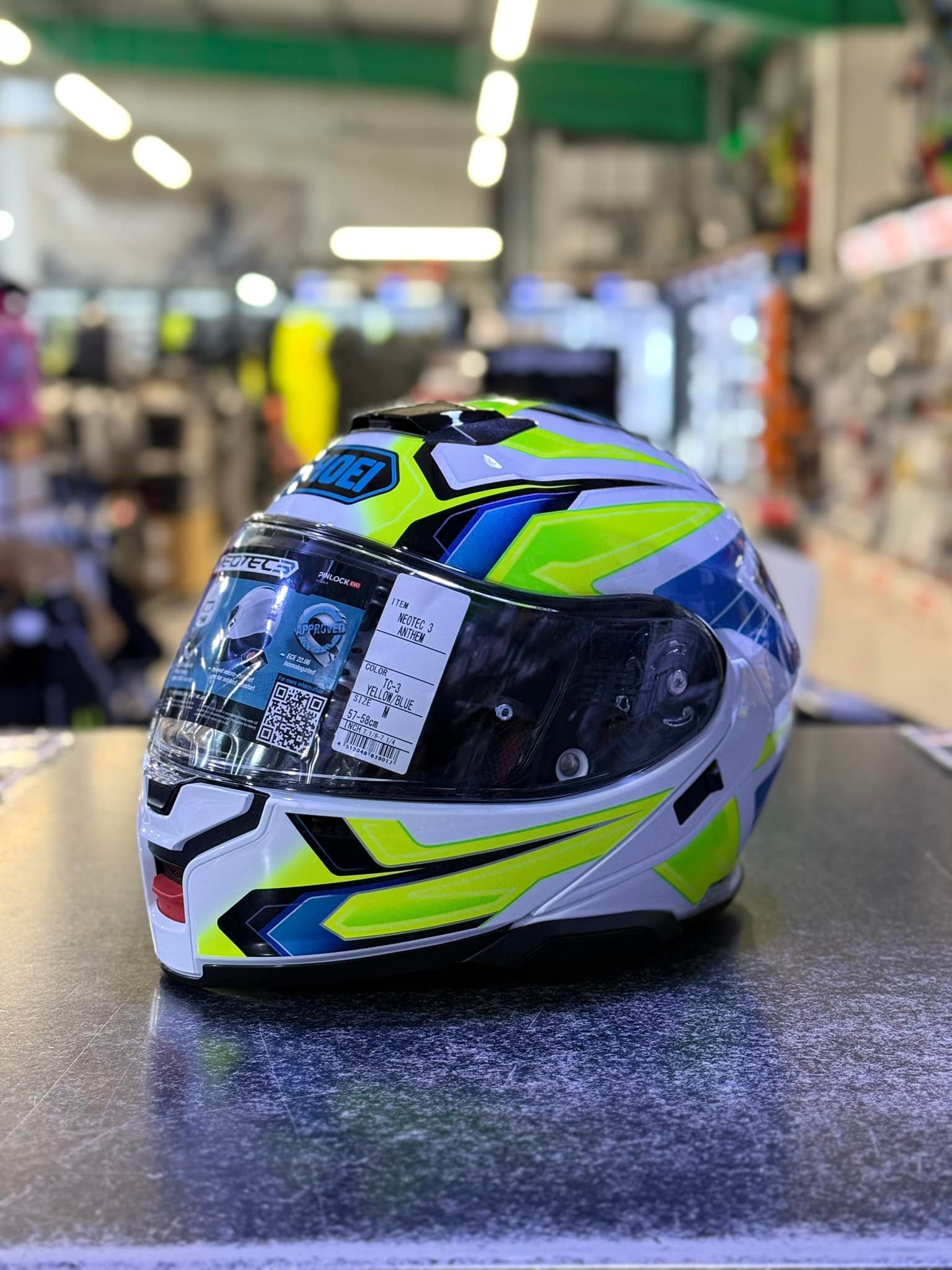 roman snowboard Rome Stale Fish 2026 160 Street Full Face Modular Helmet media/de/0a/e5/1757045039/fc-moto-... Color:7ZQ-TNF Black/Burnt Coral Metallic For those days when