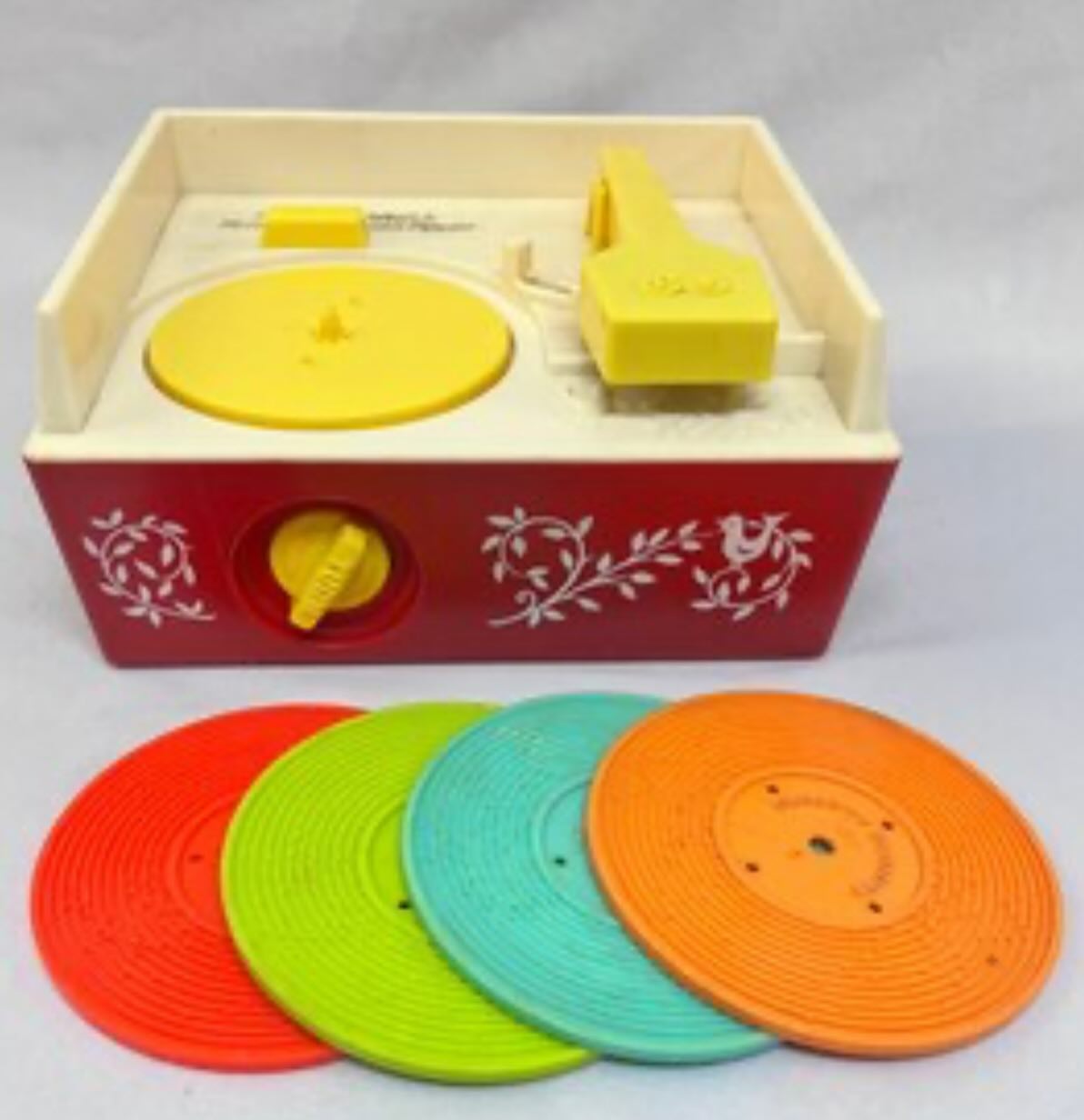 Fisher Price music box TV from the 60s. Complete wth Peek-a-boo screen