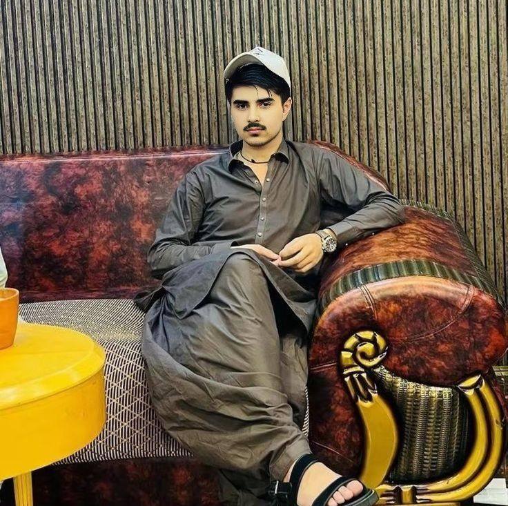 نامعلومه ریس