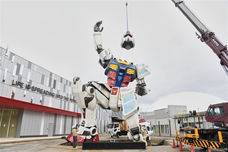 Life-sized Gundam RX-78F00 at Expo 2025 in Osaka