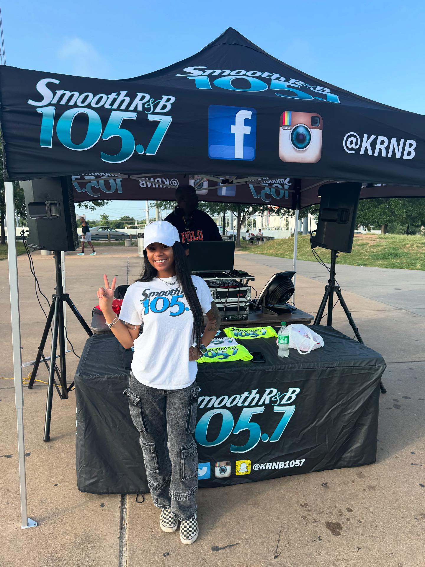 Smooth R&B 105.7 | Arlington TX