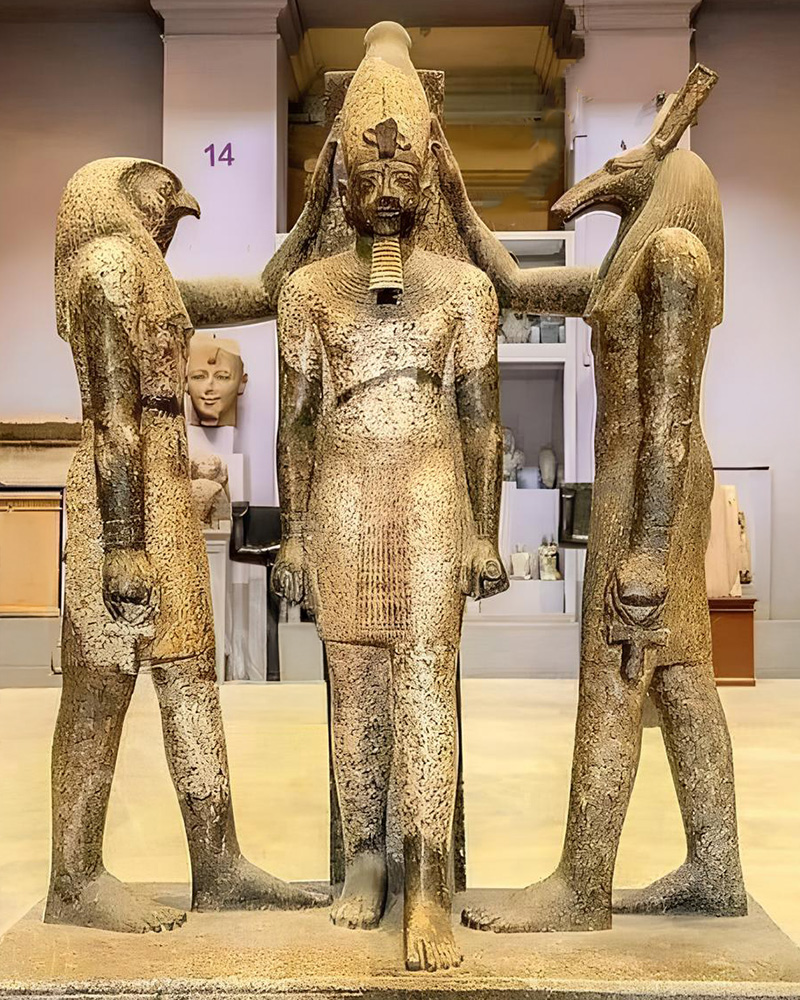 【週末値下】アヌビス ラムセス 3体セット Egypt Statue Ancient Egyptian triad statue of Ramses III with Horus and Seth