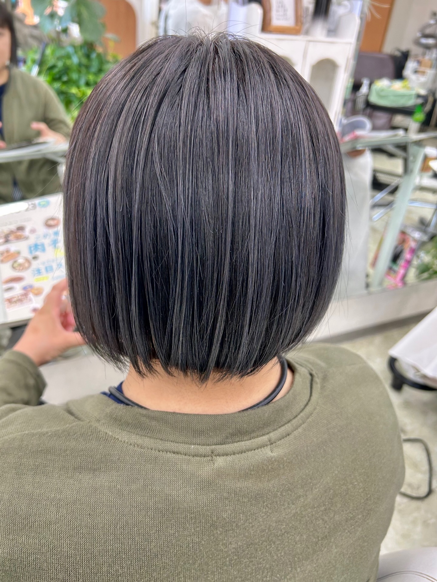 白髪ぼかし×ブルーグレー／ 青みをほんのり効かせた“まろやかブルー