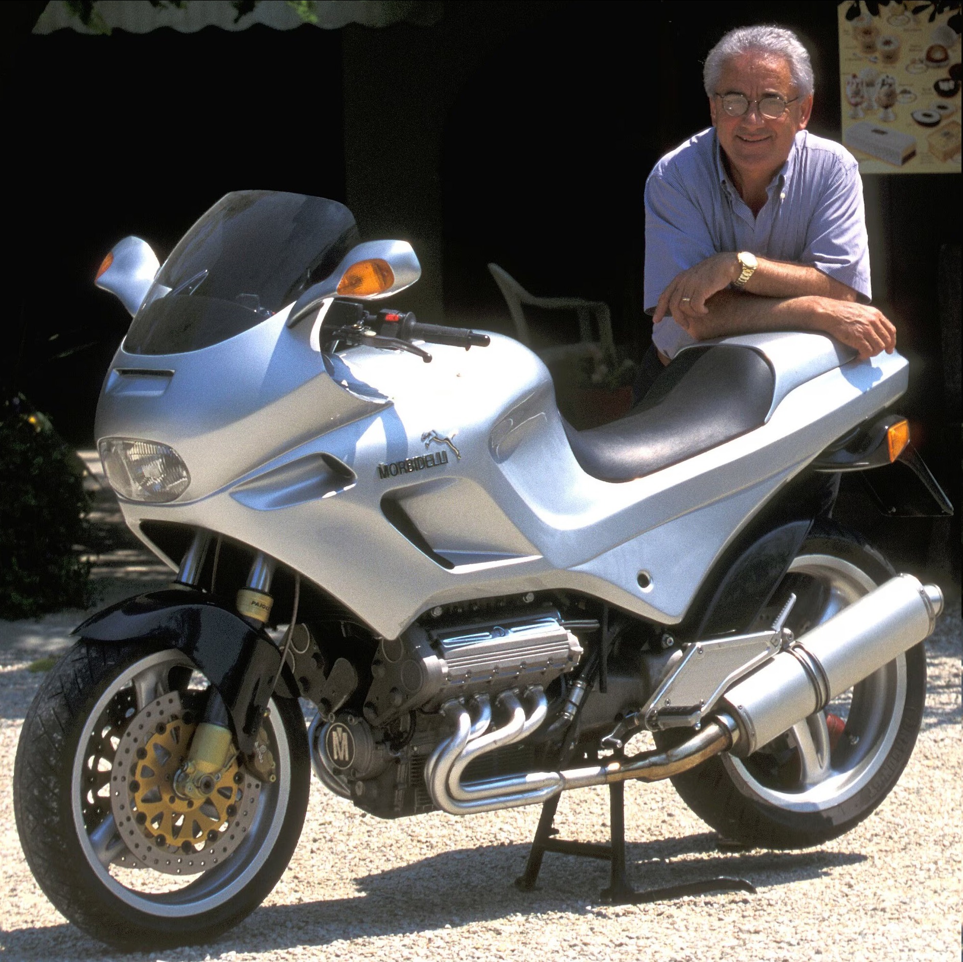 This is the near-mythical Morbidelli 850 V8 from the year 1998
