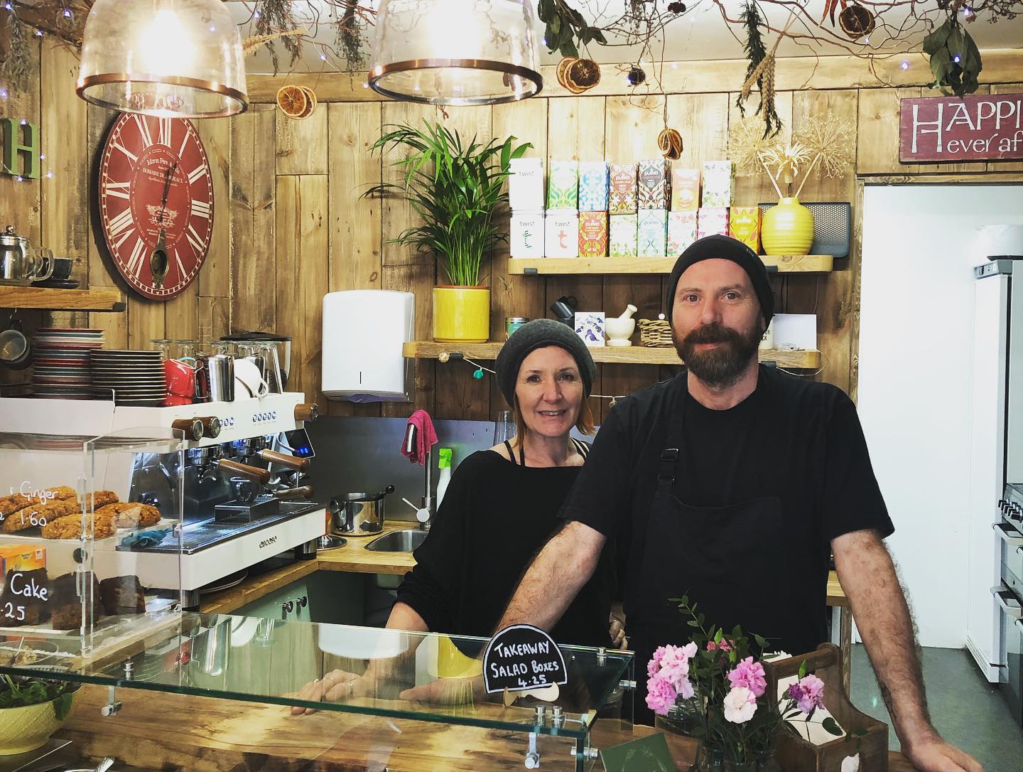 Happy Friday my friends 🙏💚😘 The... - Nourish plant based cafe | Facebook