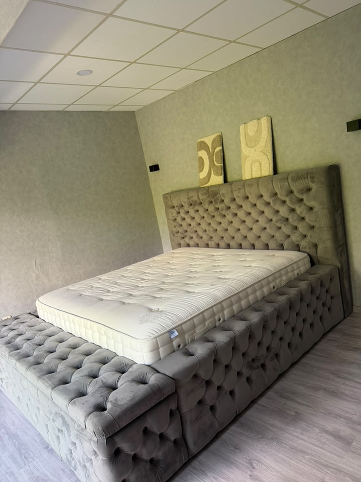 Ich verkaufe mein hochwertiges Elara Boxspringbett in elegantem Grau