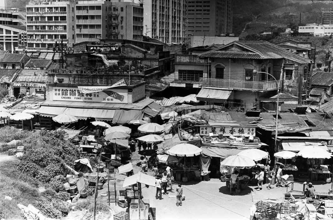 屯門舊照片Tuen Mun Old Photos - 「應該攝於六十年代中期！因為原蔡意橋還在，而很多艇家在岸邊泊艇而居，屯門開始人口增多的 ...