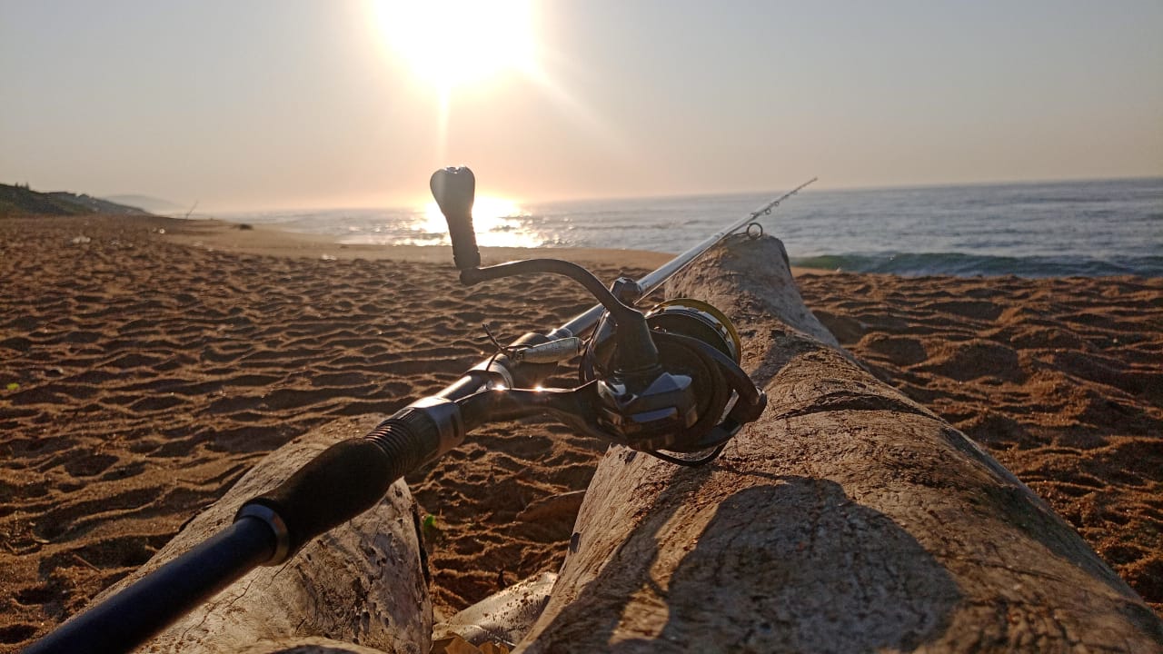 okuma beach rods Hawaiian Custom Spinning HWM-S-1072MHB They are equipped with SeaGuide XQ series 316 stainless steel deep Surf Fishing Okuma Distance Surf