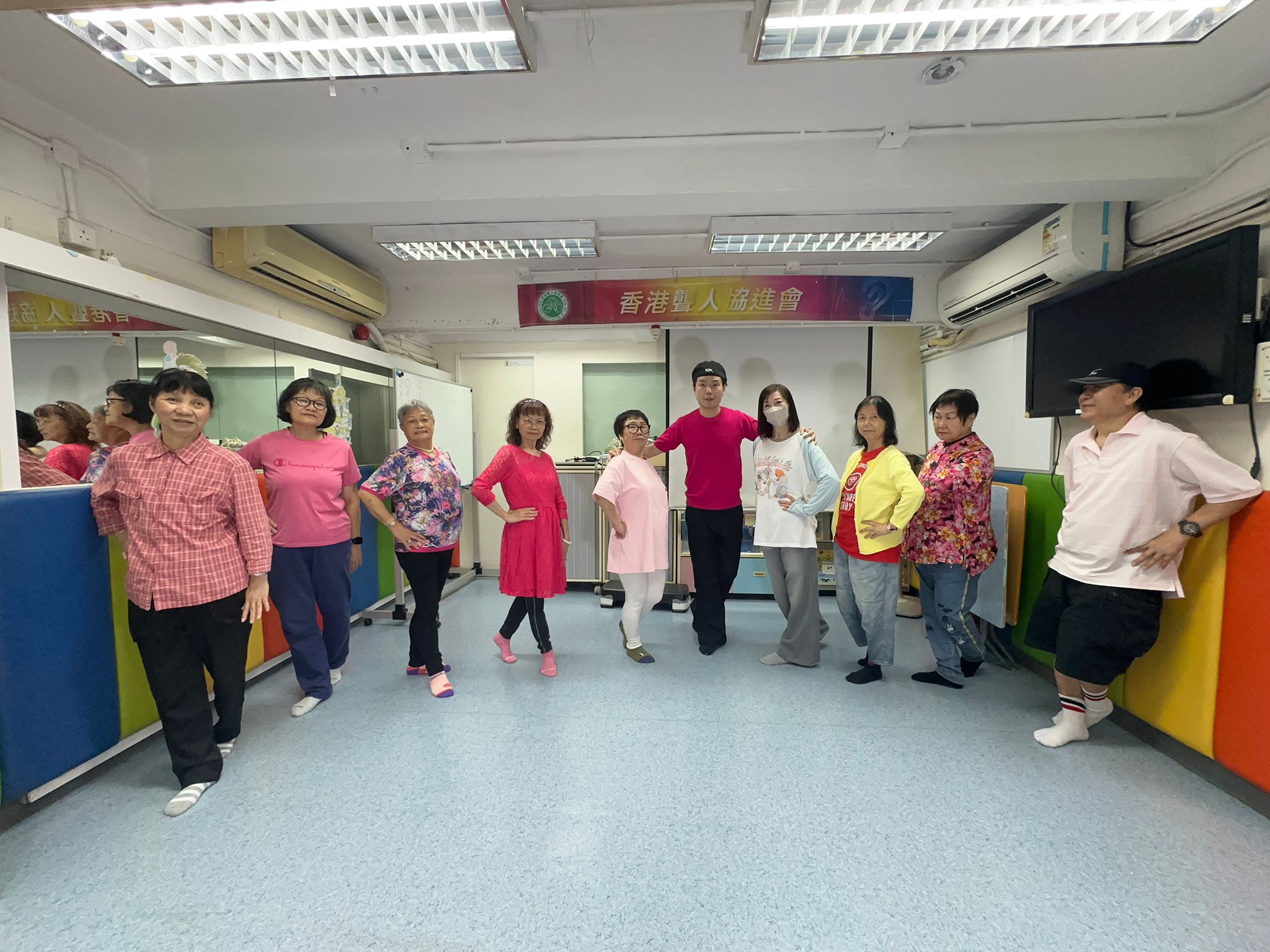 香港聾協 Hong... - 香港聾協 Hong Kong Association of the Deaf - HKAD
