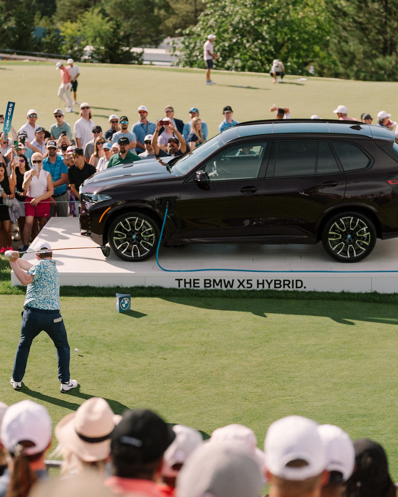 BMW Golfsport - Time to hit the greens of Golfclub München Eichenried ...