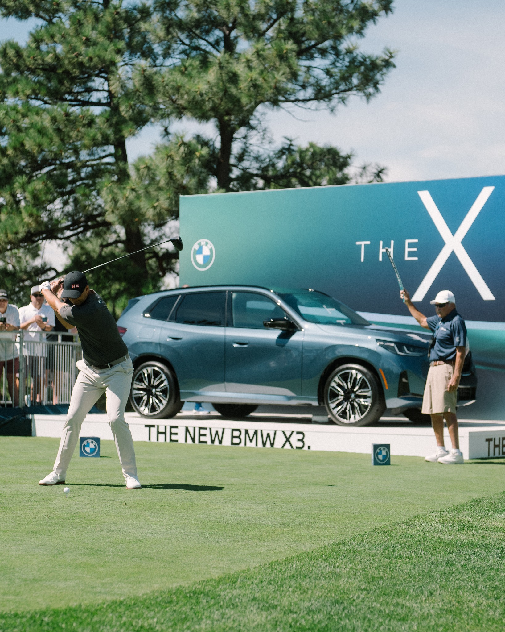 BMW Golfsport - Time to hit the greens of Golfclub München Eichenried ...