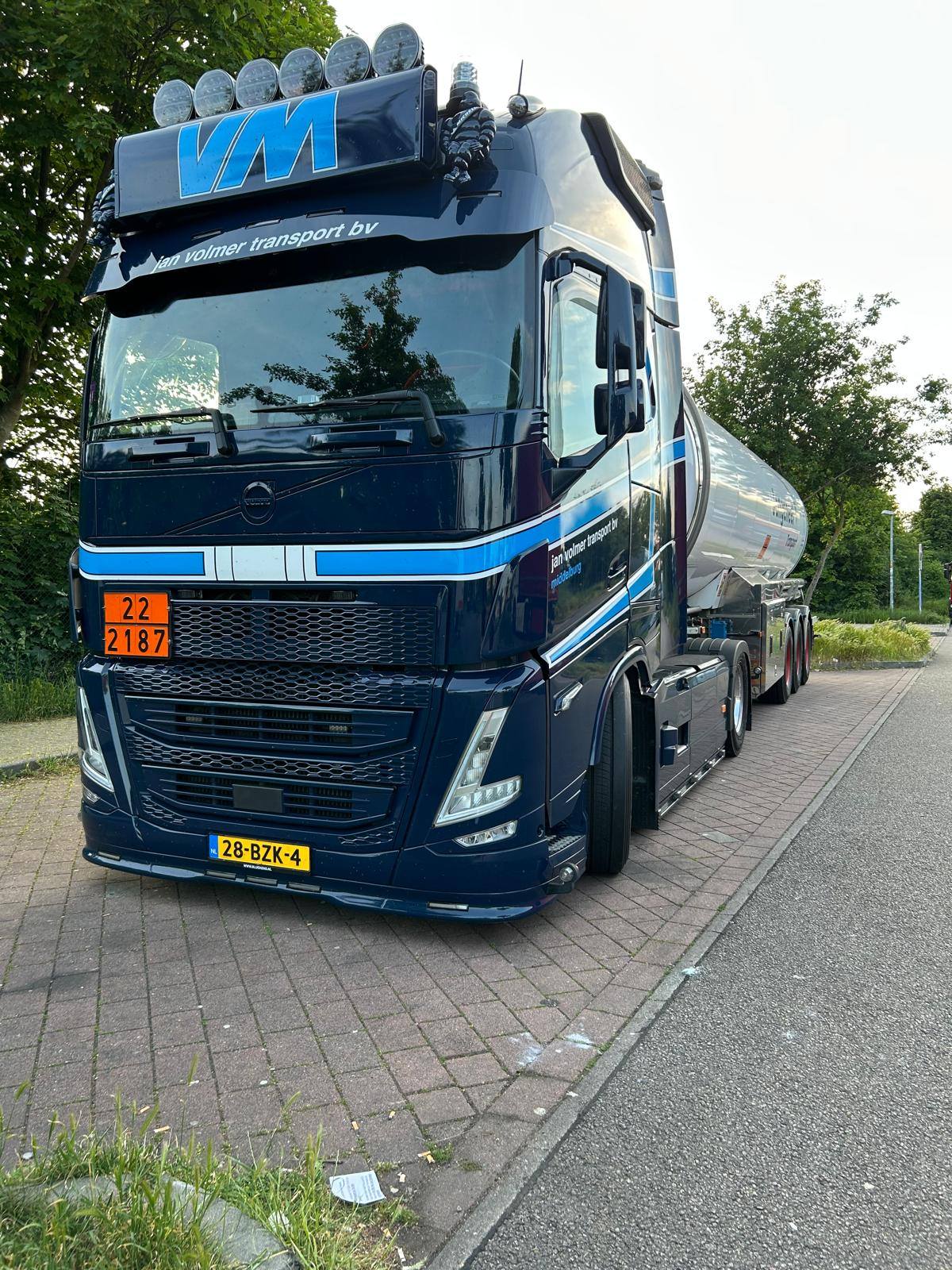 Volmer Transport B.V. added a new... - Volmer Transport B.V.