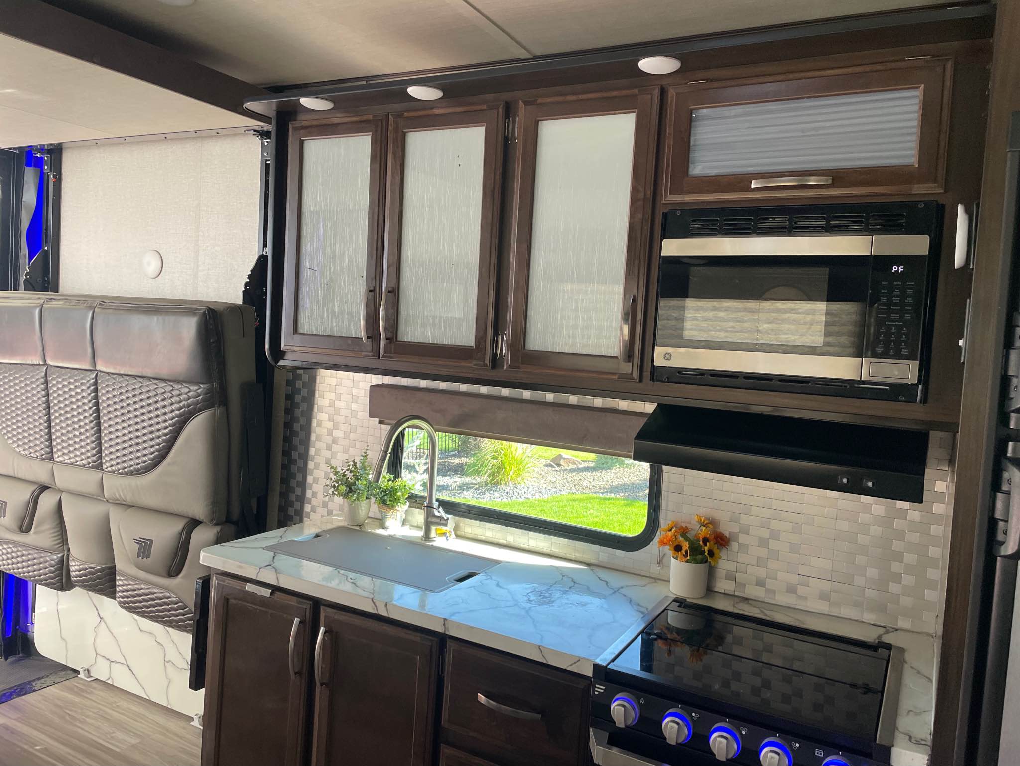 2019 Grand Design Momentum G-Series 2019 grand design momentum 21g t